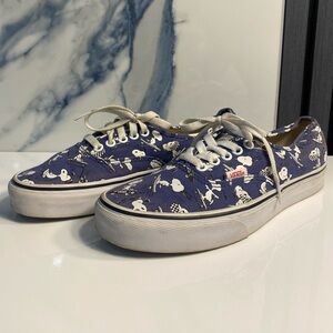 Rare Vans Navy Snoopy Print Sneakers Unisex 8.5 Women 7.0 Men.